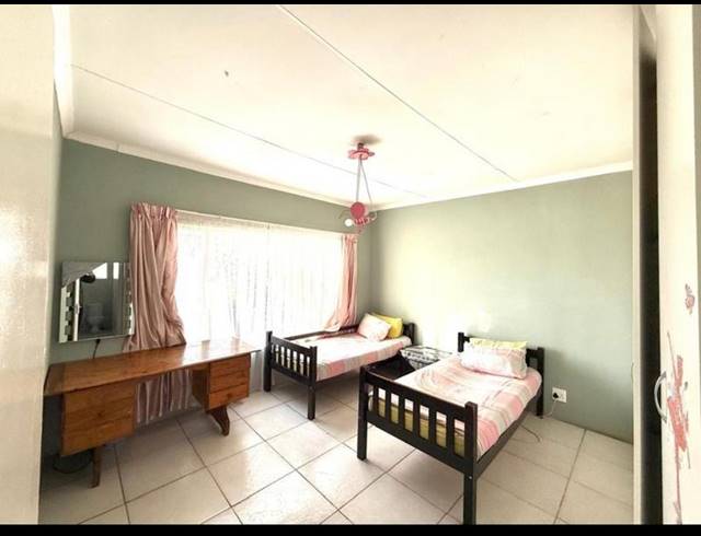 5 BEDROOM HOUSE FOR SALE IN TULISA PARK